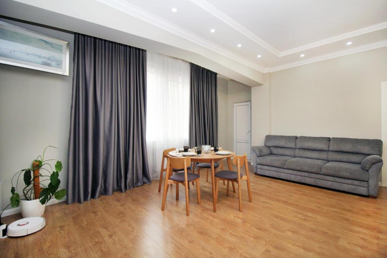 Perfect Spacious Apartment 356 Alma-Ata Buitenkant foto